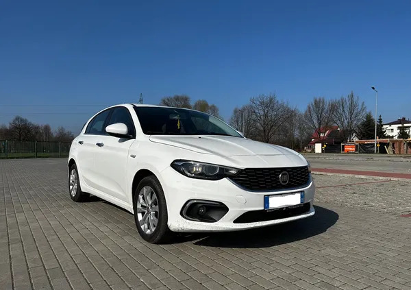 fiat brzeg dolny Fiat Tipo cena 34900 przebieg: 100530, rok produkcji 2017 z Brzeg Dolny